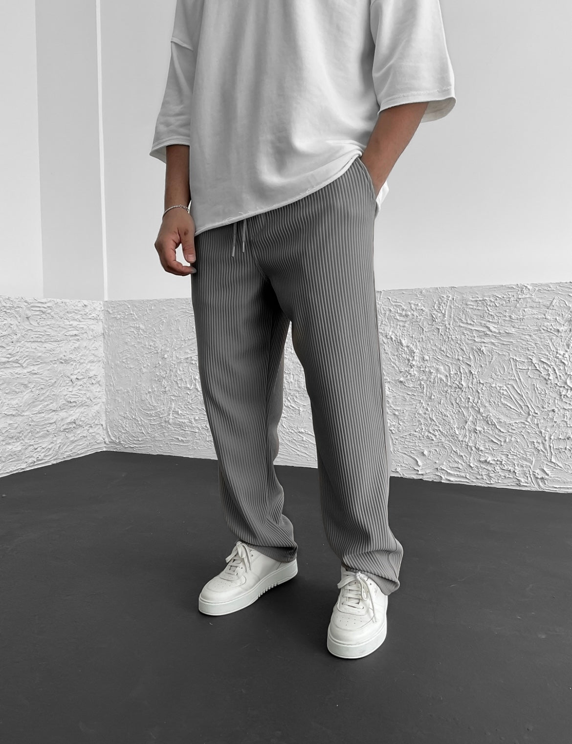 NIKOLAI™ | Ribbed Comfort Pants